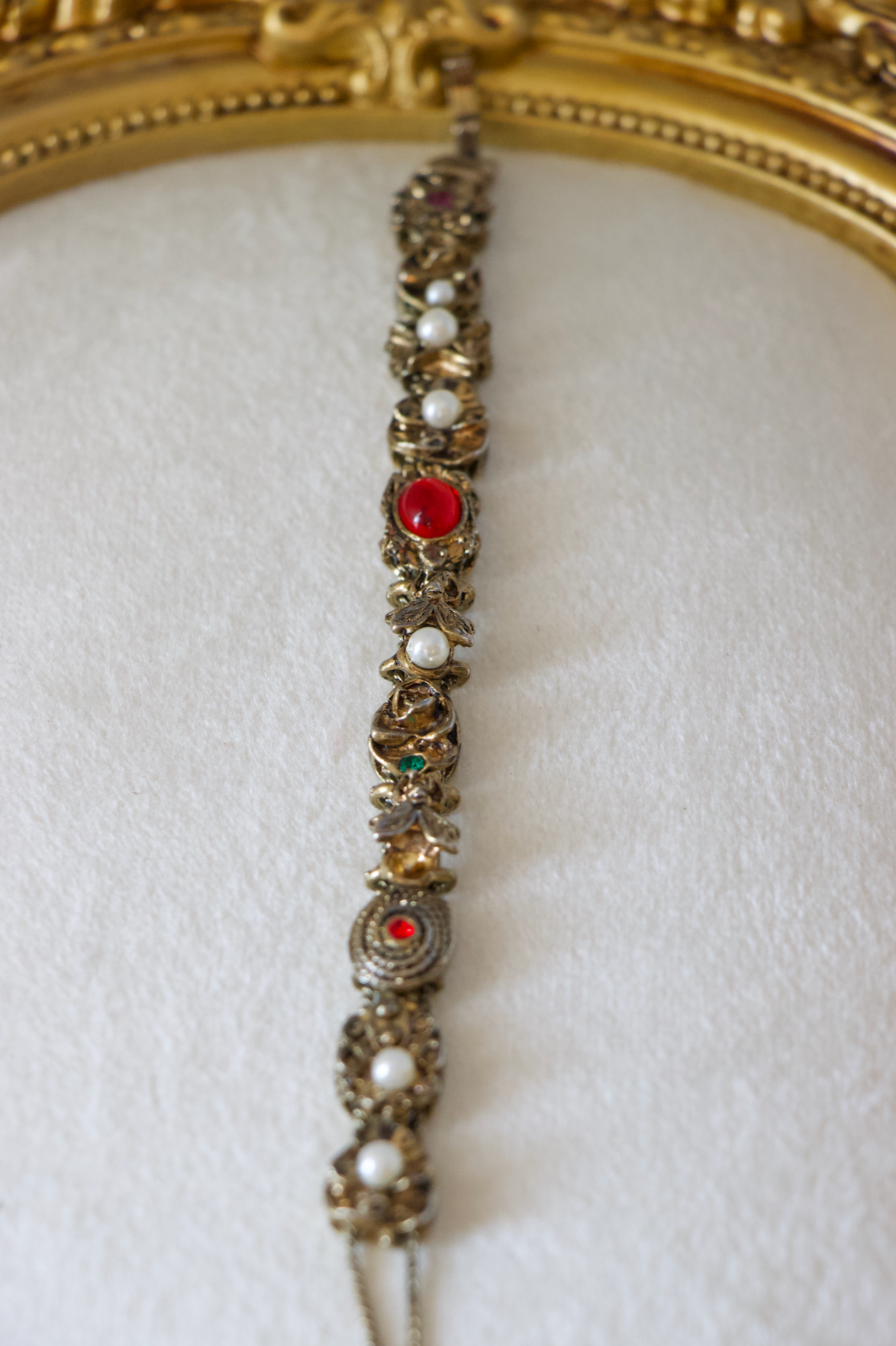 Vintage Gold Tone Victorian Style Bracelet